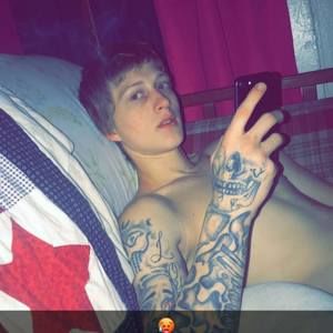 Meet your Posher, Dakota